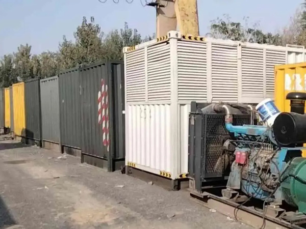 聂荣200KW柴油发电机机组每小时油耗是多少?