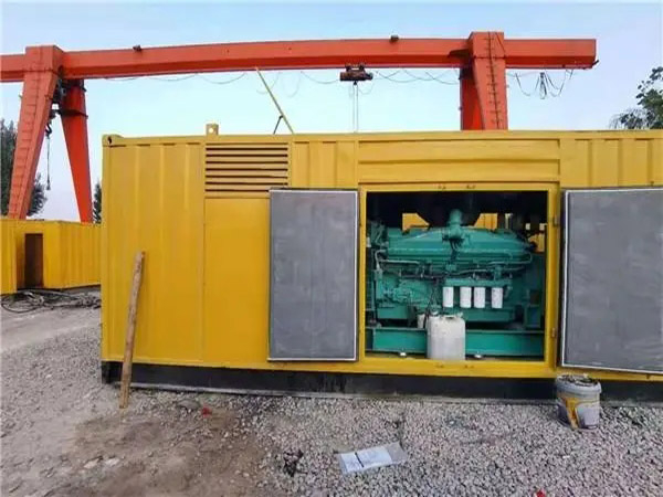 聂荣冬季低温环境下，500KW发电机组应该选择什么类型的启动电瓶？